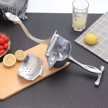 Manual Juice Squeezer, Portable Aluminum Alloy Hand Pressure Juicer