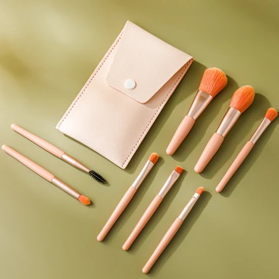 8 Pcs Makeup Brushes With Leather Case