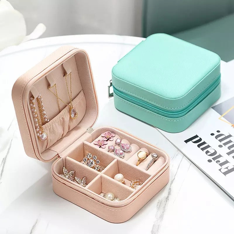 Square mini jewellery organizer/box